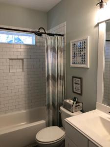 private bath up